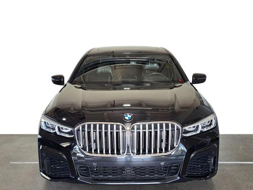 2022 BMW 750 i xDrive