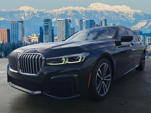 2022 BMW 750 i xDrive