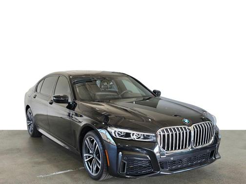 2022 BMW 750 i xDrive