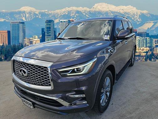 2022 INFINITI QX80 Luxe