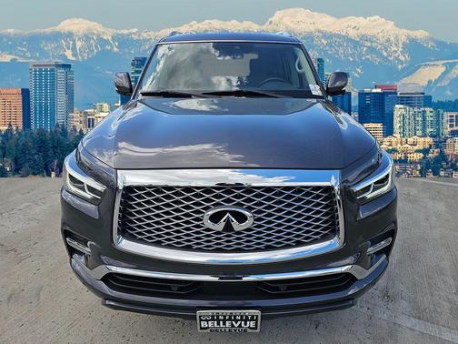 2022 INFINITI QX80 Luxe