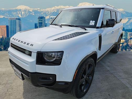 2024 Land Rover Defender P400 X-Dynamic SE