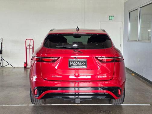 2024 Jaguar F-PACE P250 R-Dynamic S