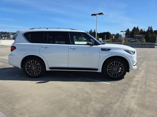 Moonstone White 2024 INFINITI QX80 SENSORY