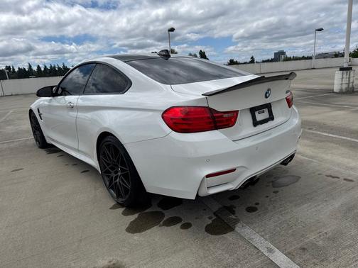 Alpine White 2015 BMW M4 Base