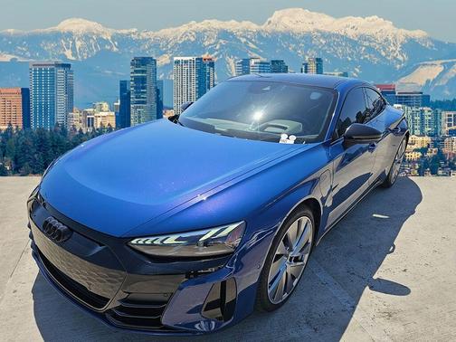 2022 Audi e-tron GT Prestige