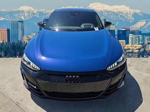 2022 Audi e-tron GT Prestige