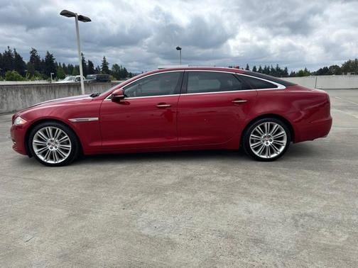 2015 Jaguar XJ XJL Portfolio