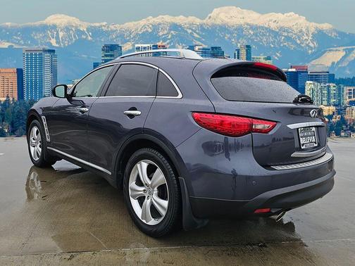 2010 INFINITI FX35 Base