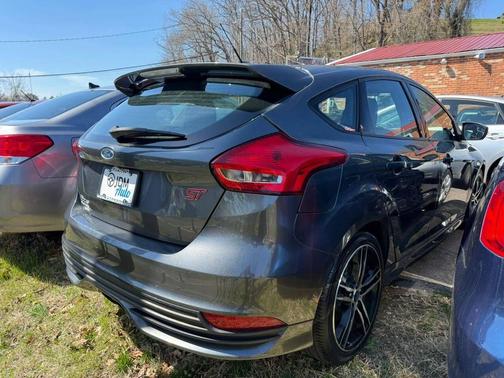 Magnetic 2016 Ford Focus ST