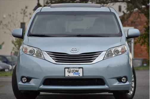 2015 Toyota Sienna XLE Premium
