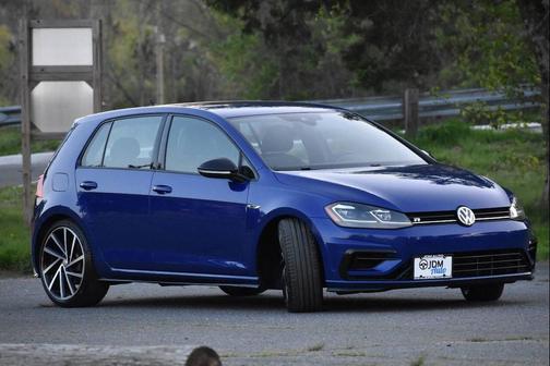 2018 Volkswagen Golf R 2.0T DSG
