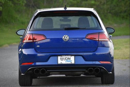 2018 Volkswagen Golf R 2.0T DSG