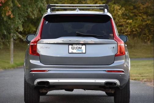 2017 Volvo XC90 T6 Momentum