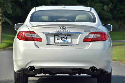 2011 INFINITI M37x Base