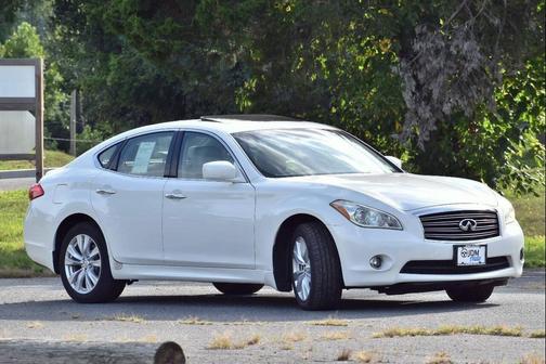 2011 INFINITI M37x Base