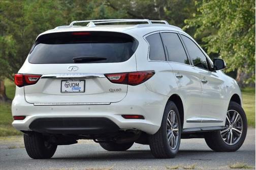 2017 INFINITI QX60 Base