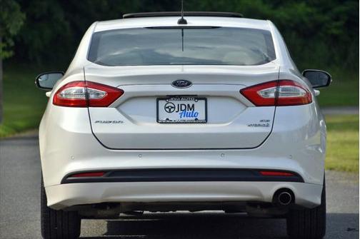2014 Ford Fusion Hybrid SE