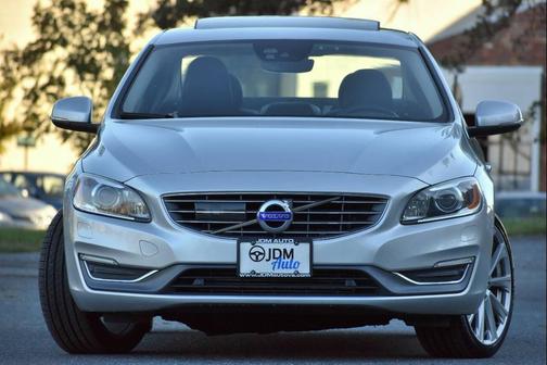 2016 Volvo S60 Inscription T5 Drive-E Platinum