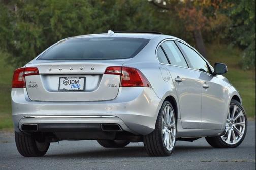 2016 Volvo S60 Inscription T5 Drive-E Platinum