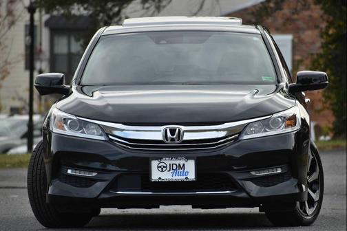 2017 Honda Accord EX-L w/Navigation & Honda Sensing