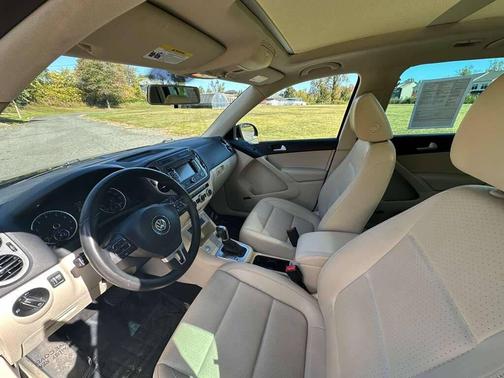 2014 Volkswagen Tiguan 4MOTION Auto SEL