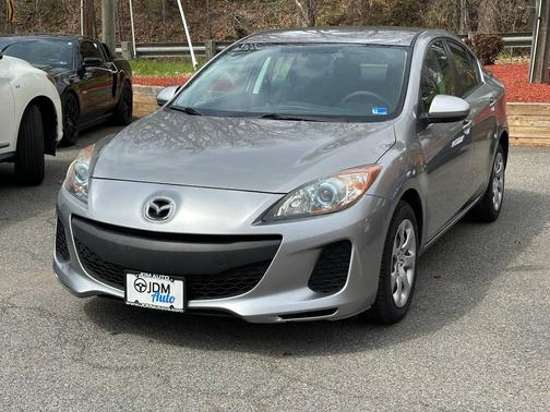2013 Mazda Mazda3 i Sport