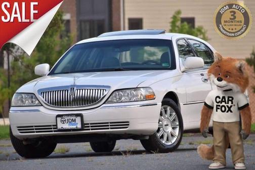 2006 Lincoln Town Car Signature