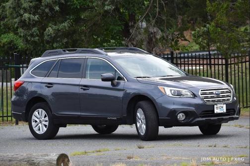 Gray 2016 Subaru Outback 2.5i Premium