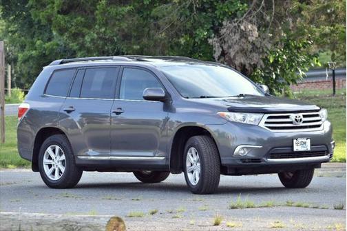 2012 Toyota Highlander SE