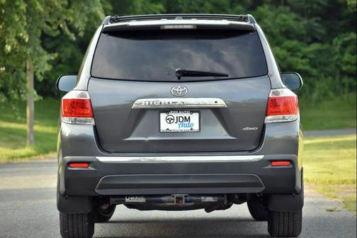 2012 Toyota Highlander SE