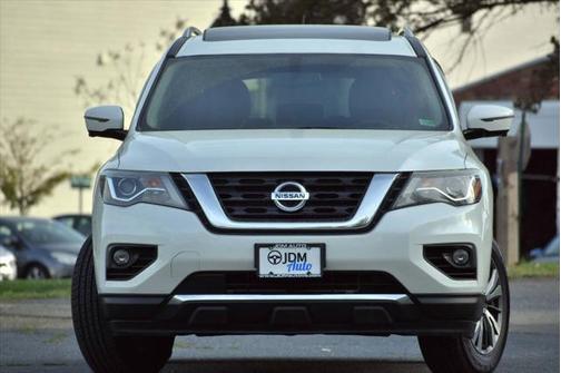 2017 Nissan Pathfinder SL