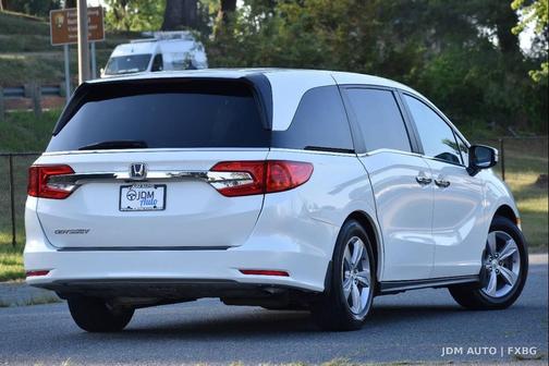 White 2018 Honda Odyssey EX-L