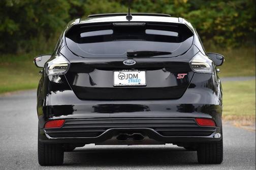 2017 Ford Focus ST 