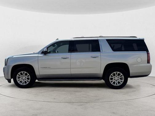 2017 GMC Yukon XL SLT