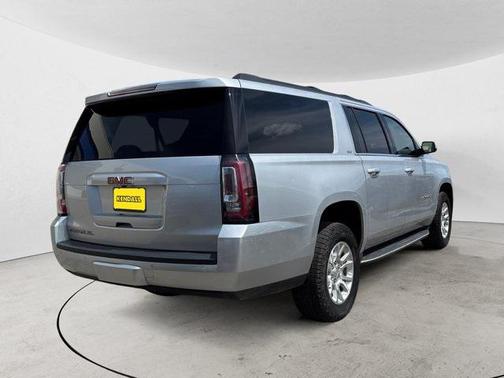2017 GMC Yukon XL SLT