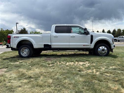 2025 Ford F-450 Platinum