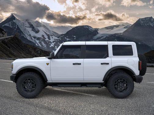 Oxford White 2026 Ford Bronco Badlands