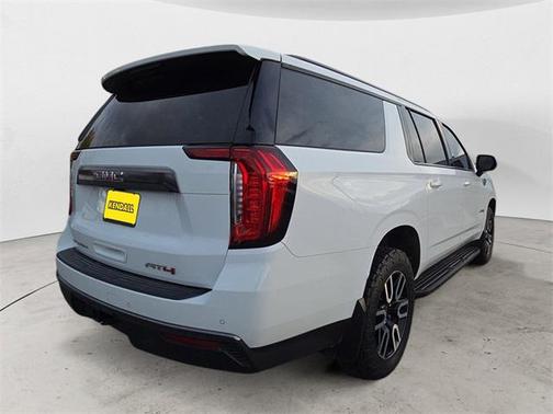 2023 GMC Yukon XL 4WD AT4