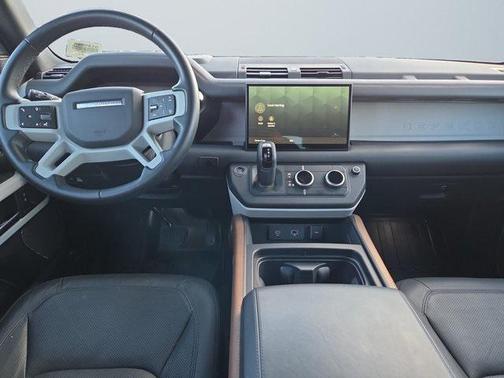 2024 Land Rover Defender 110 P500 SE