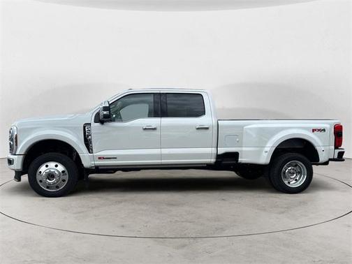 2025 Ford F-450 Platinum