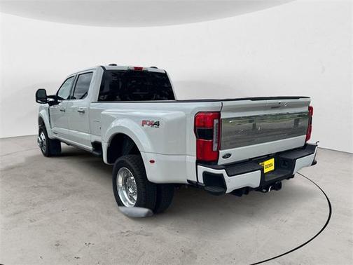 2025 Ford F-450 Platinum