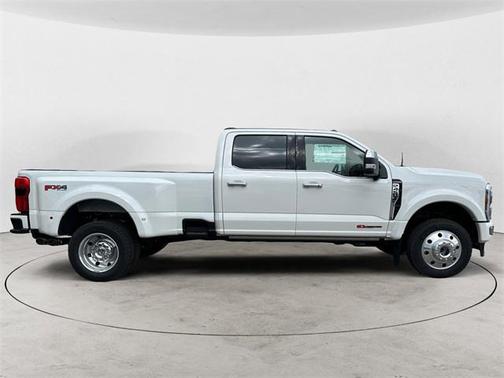2025 Ford F-450 Platinum