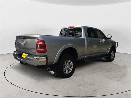 2022 RAM 2500 Laramie Crew Cab 4x4 6'4' Box