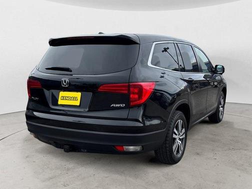 2017 Honda Pilot EX