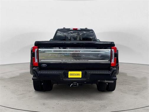 2025 Ford F-450 Platinum