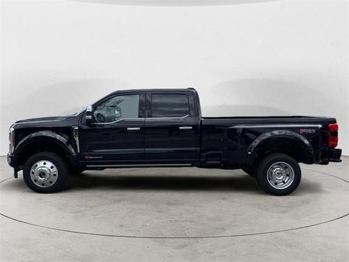 2025 Ford F-450 Platinum