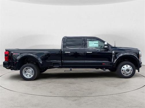 2025 Ford F-450 Platinum
