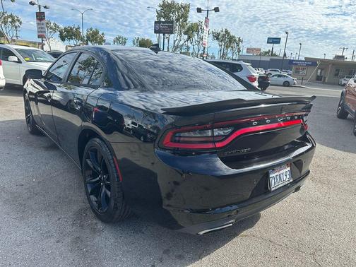 2017 Dodge Charger SXT