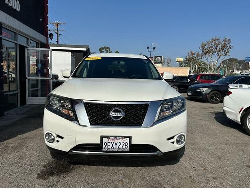 2015 Nissan Pathfinder SV
